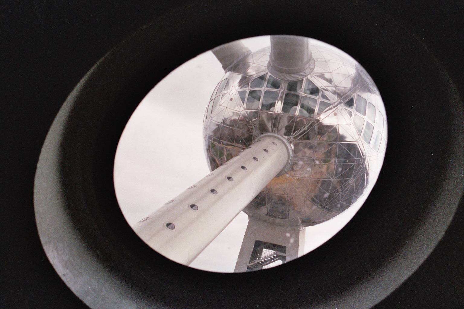 bruessel_blick_aus_atomium.jpg