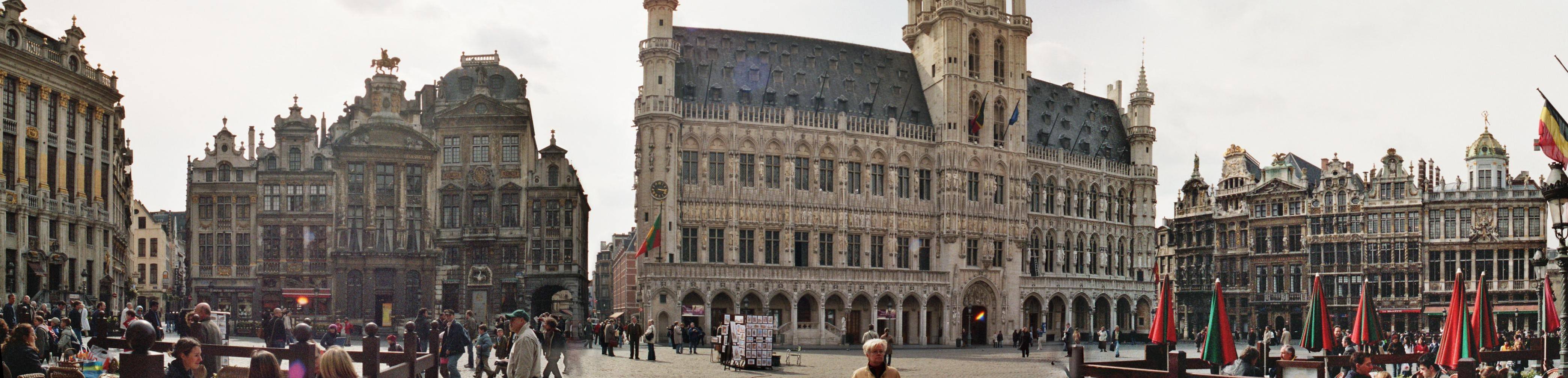 panorama_bruessel_grand_place_rathaus.jpg