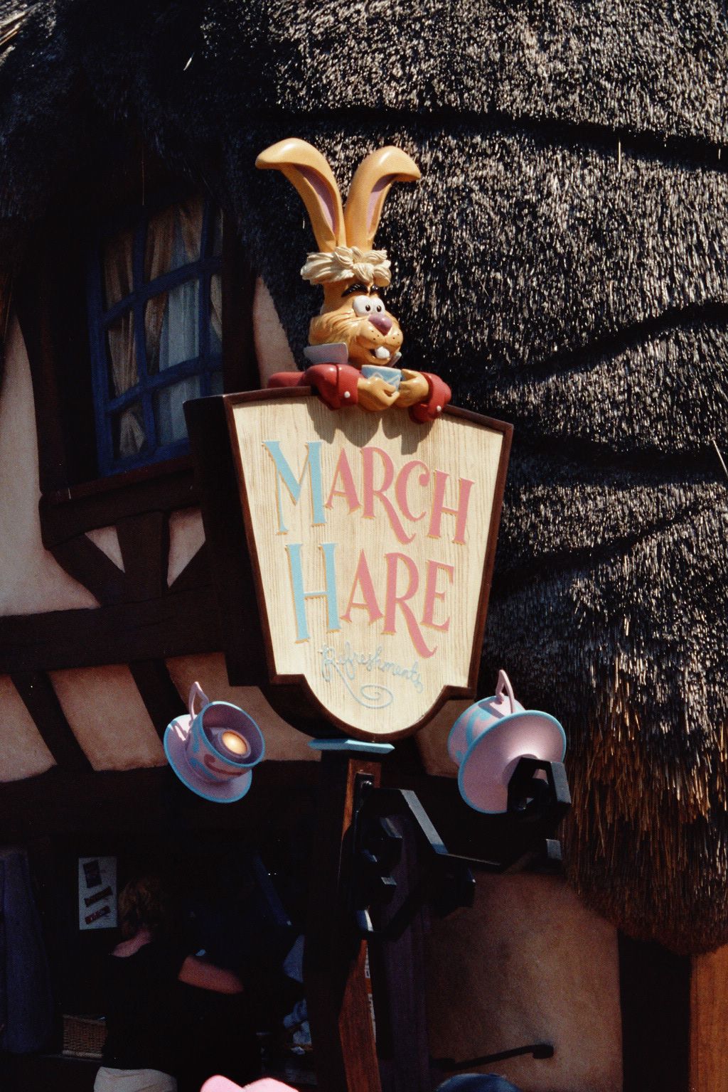 Disneyland_Paris_Hase.jpg