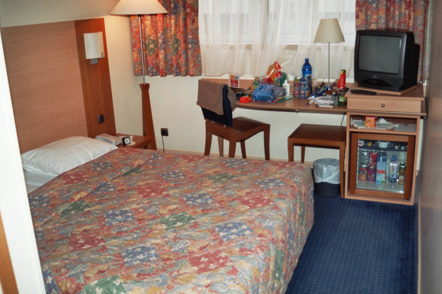 Hotelzimmer_forest_hill_paris.jpg